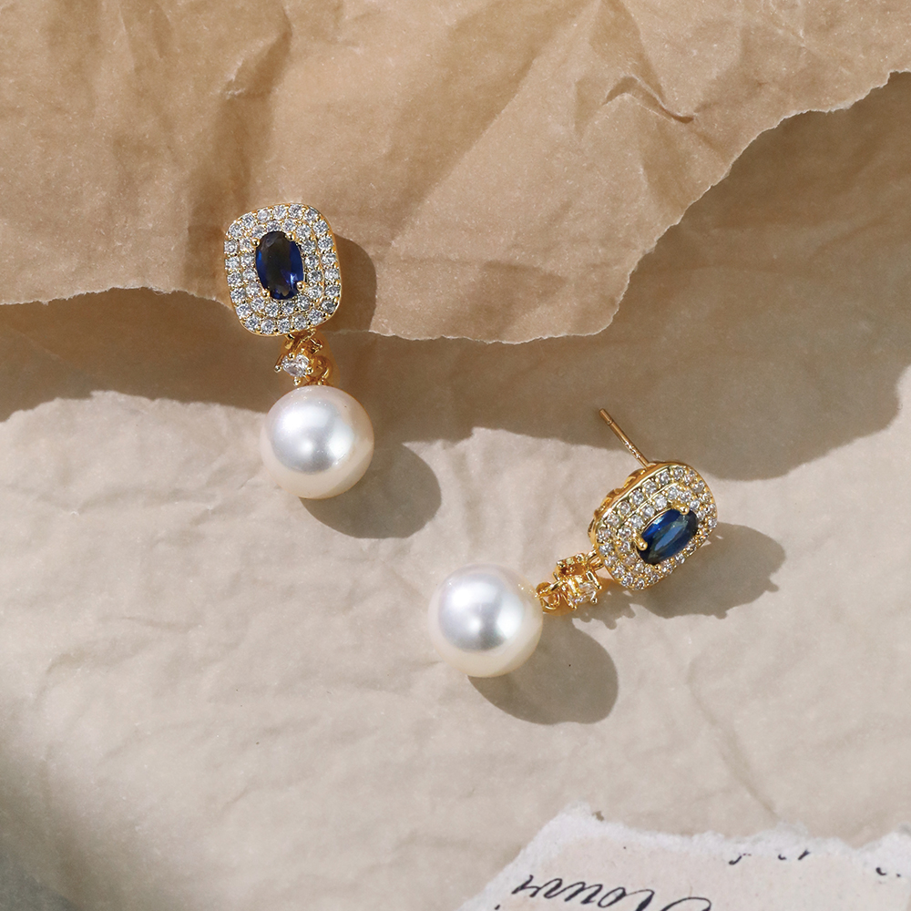 Elegant Blue Gemstone - 3
