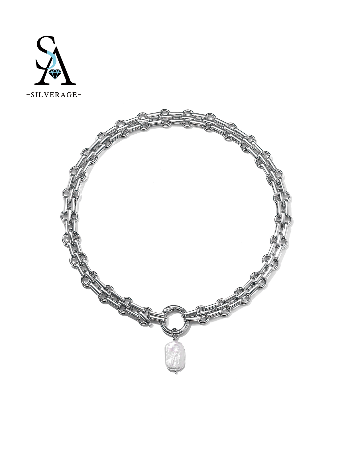 Pendentif chaîne ajouré audacieux