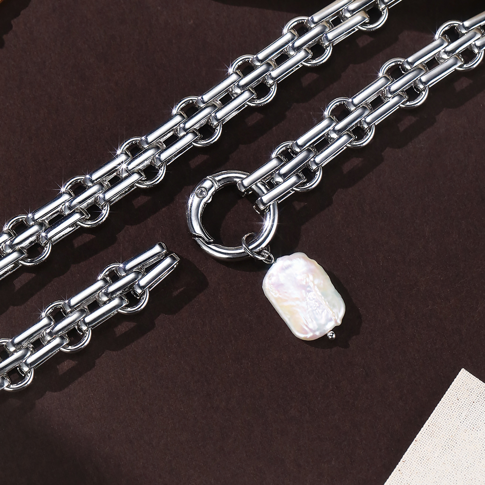 Pendentif chaîne ajouré audacieux - 3