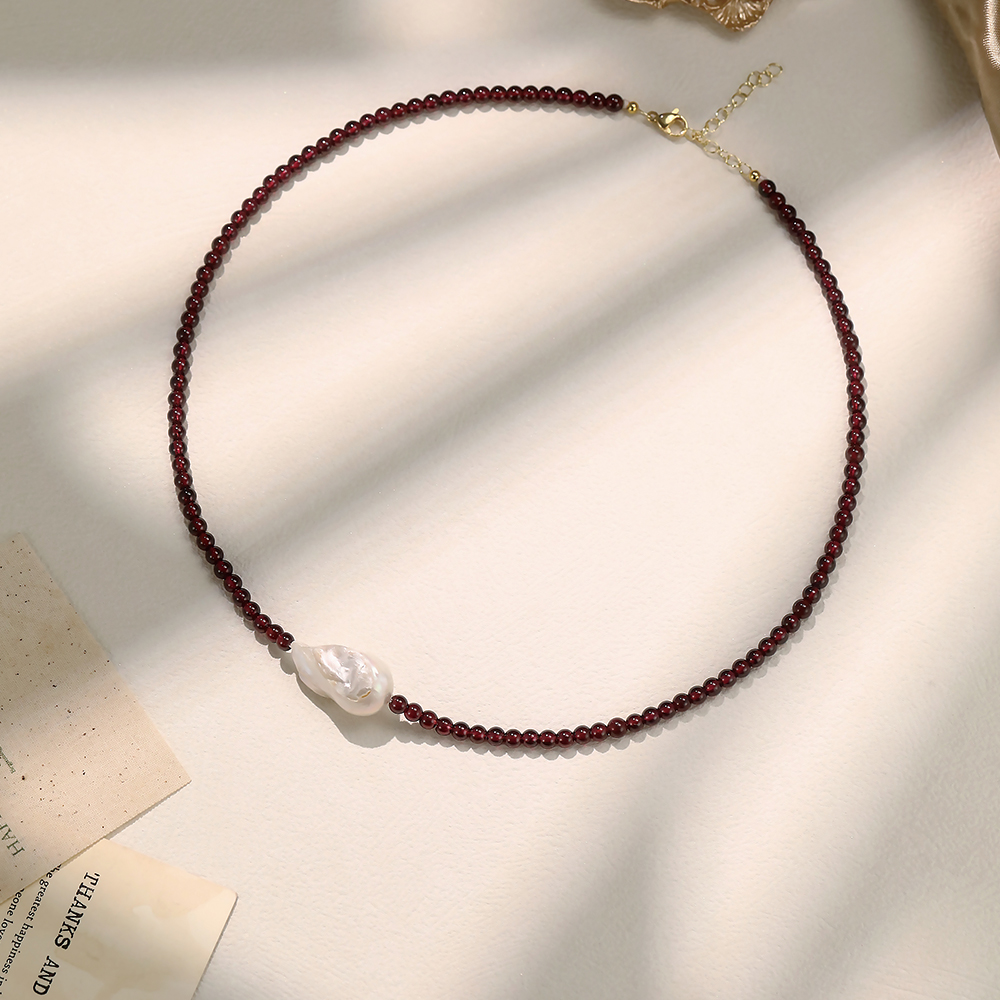 Tour de cou rouge irrégulier - 2