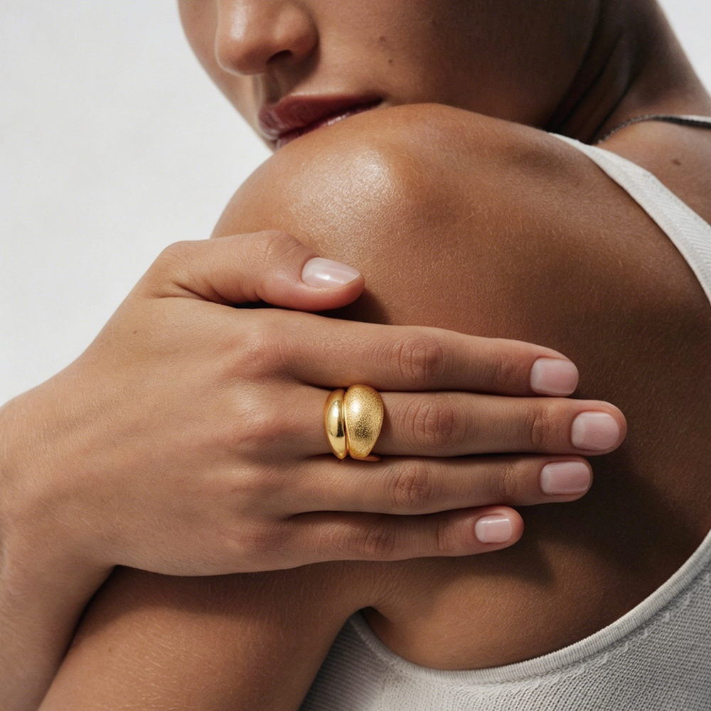Anillo statement curvado bicolor - 2