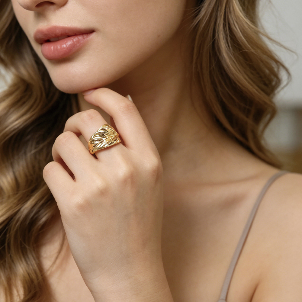 Bague feuille dorée texturée bohème - 2