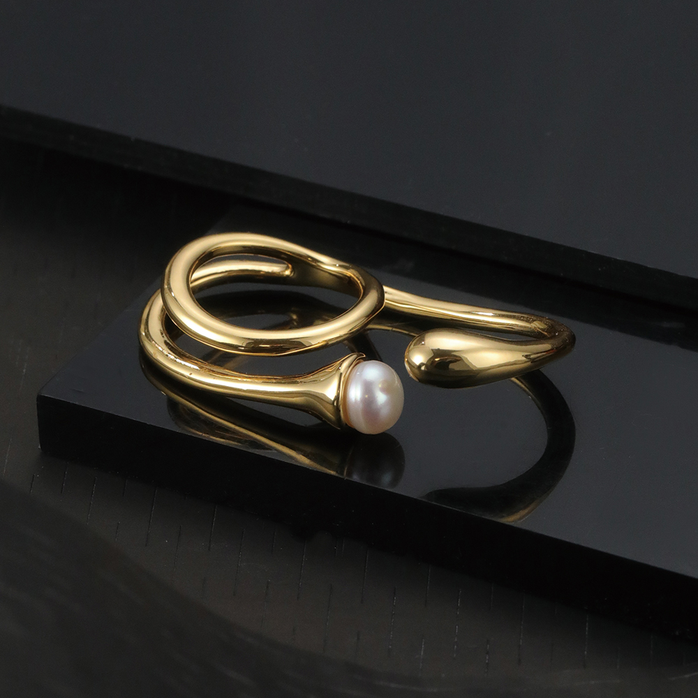 Bague dorée abstraite contemporaine - 3