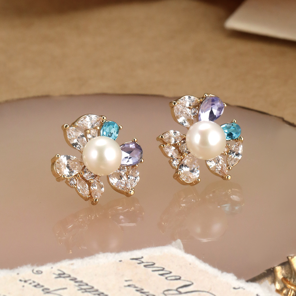 Floral Pearl Stud - 3